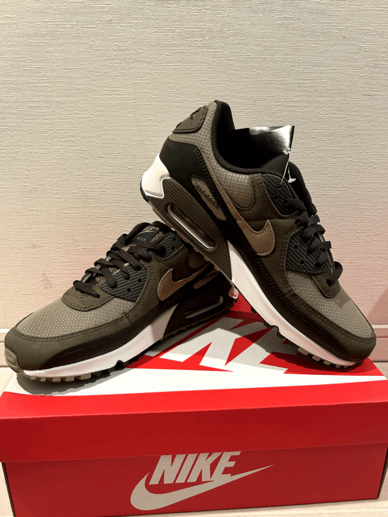 Nike Air Max 90 ‘Olive Sequoia’ Review: Rugged Streetwear in a Timeless Silhouette