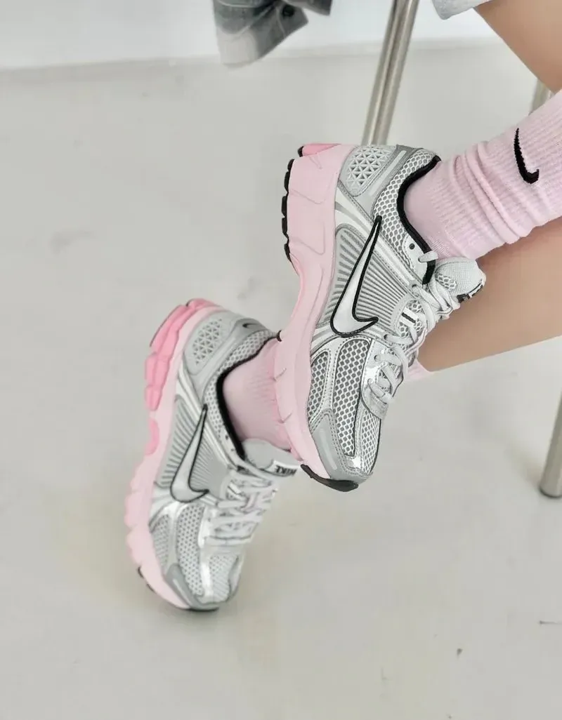 Nike Air Zoom Vomero 5 ‘Photon Dust Pink Form’ Review: Tech-Driven Comfort in Soft Pastels