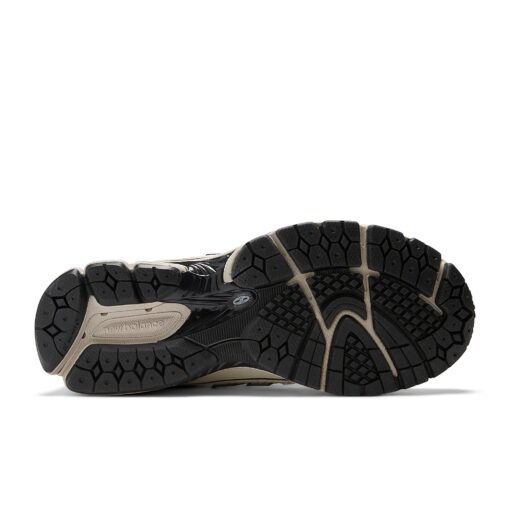 New Balance 1906R 'GANNI - Egret' M1906RGG