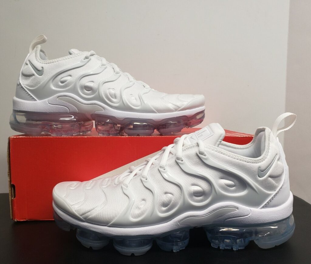 Nike Air VaporMax Plus ‘White Platinum’ Review: Sleek Innovation Meets Cloud-Like Comfort Nike Air VaporMax Plus ‘White Platinum’ Review: Sleek Innovation Meets Cloud-Like Comfort