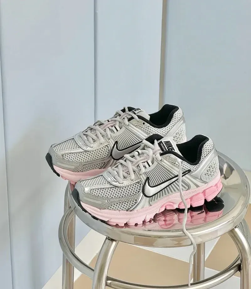 Nike Air Zoom Vomero 5 ‘Photon Dust Pink Form’ Review: Tech-Driven Comfort in Soft Pastels
