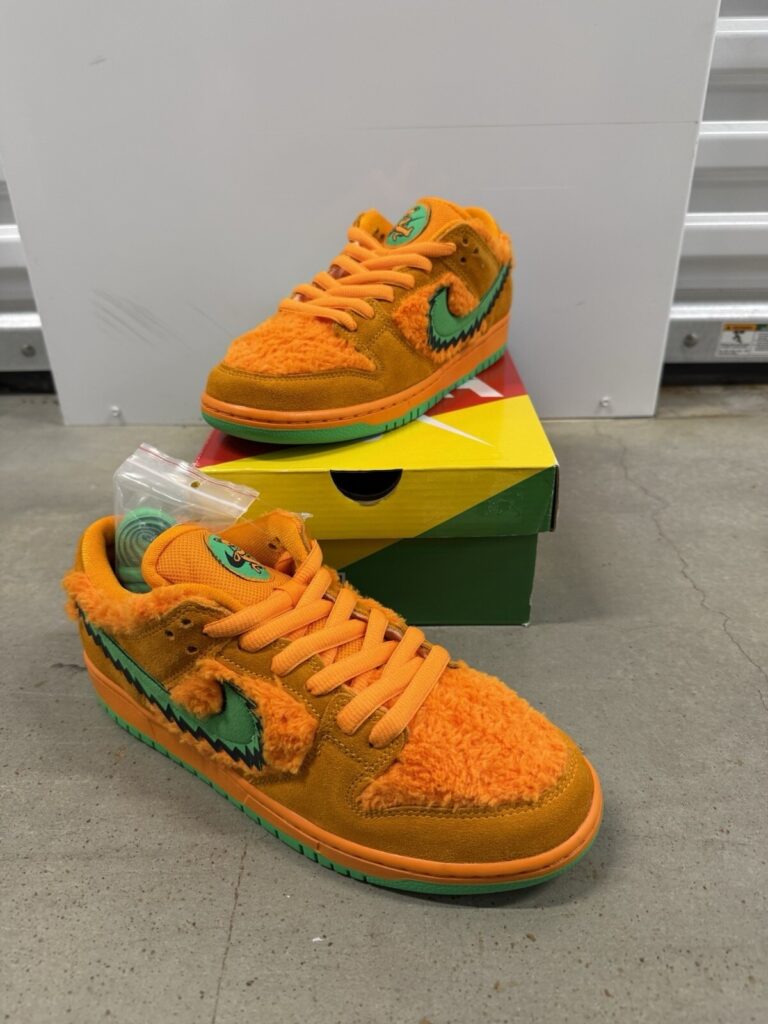 Nike SB Dunk Low x Grateful Dead ‘Orange Bear’ Review: Psychedelic History on Your Feet Nike SB Dunk Low x Grateful Dead ‘Orange Bear’ Review: Psychedelic History on Your Feet