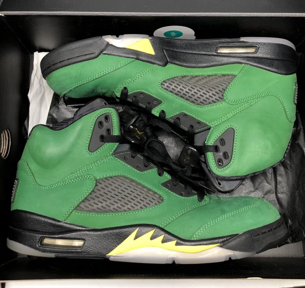 Air Jordan 5 Retro SE ‘Oregon’ Review: Bold School Spirit in a Stylish Sneaker Air Jordan 5 Retro SE ‘Oregon’ Review: Bold School Spirit in a Stylish Sneaker