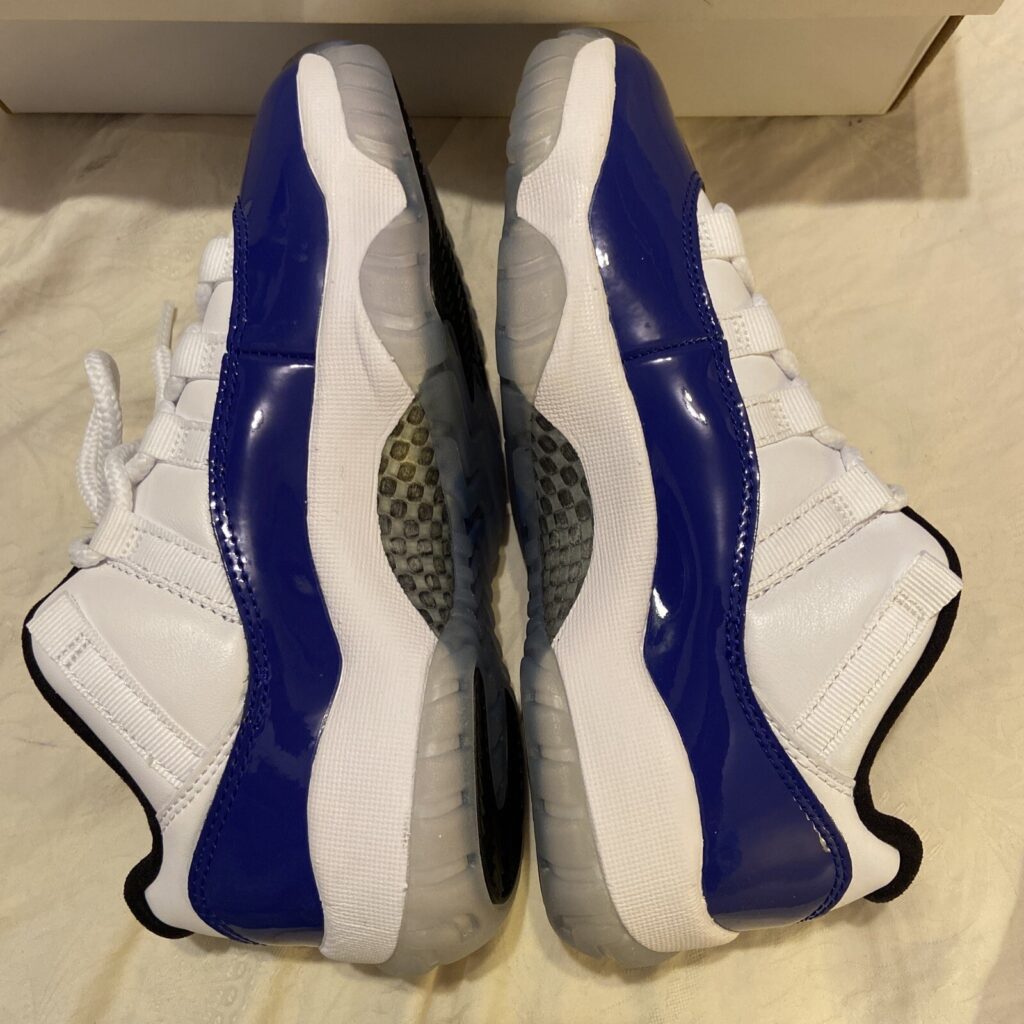 (WMNS) Air Jordan 11 Retro Low ‘Concord Sketch’ Review: A Classic Reimagined in Royal Blue