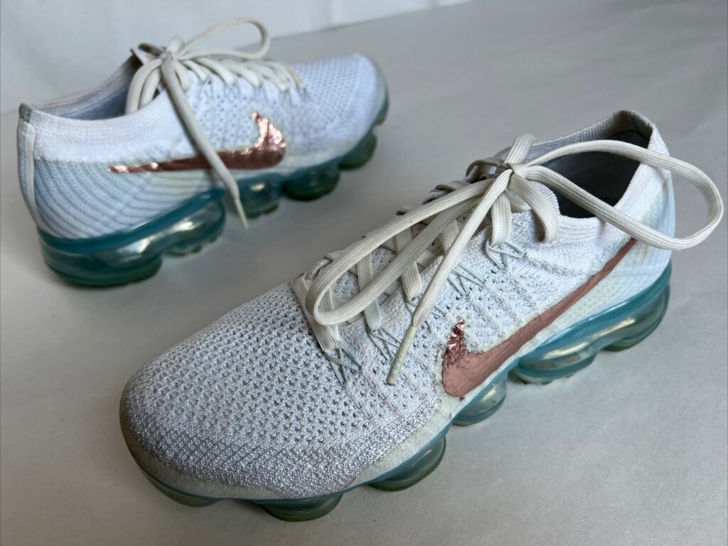 Nike Air VaporMax ‘Explorer Light’ (WMNS) Review: Futuristic Comfort Meets Sleek Style Nike Air VaporMax ‘Explorer Light’ (WMNS) Review: Futuristic Comfort Meets Sleek Style