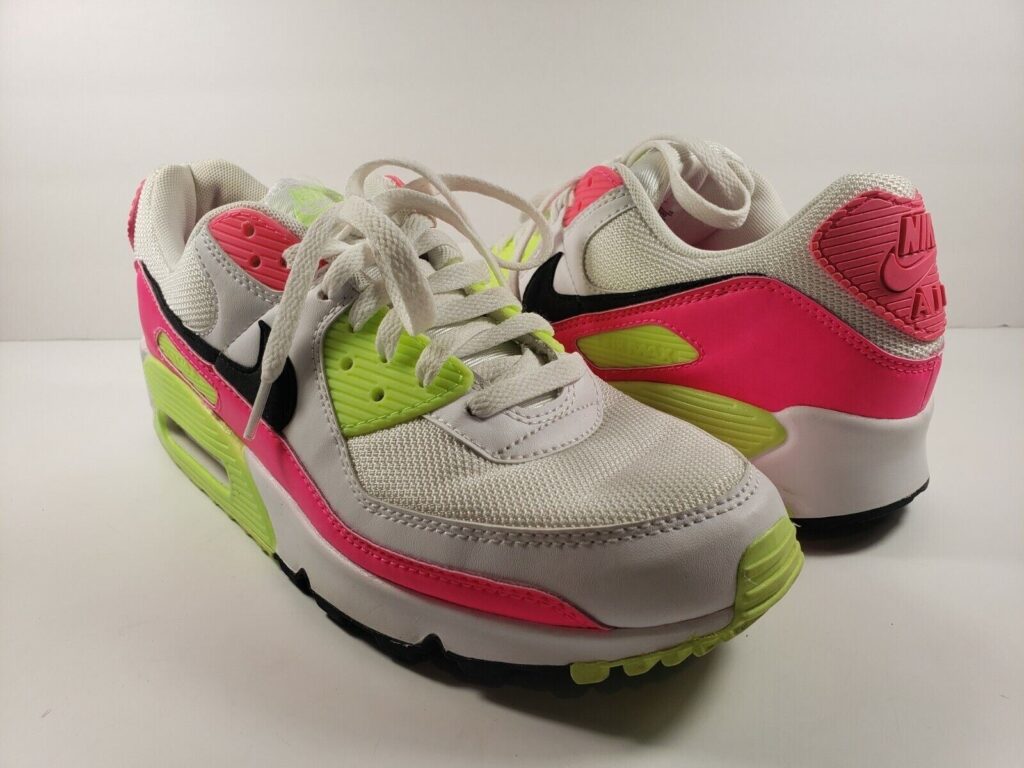 Nike Air Max 90 ‘Pink Volt’ (WMNS) Review: Retro Energy in a Bold, Electric Palette