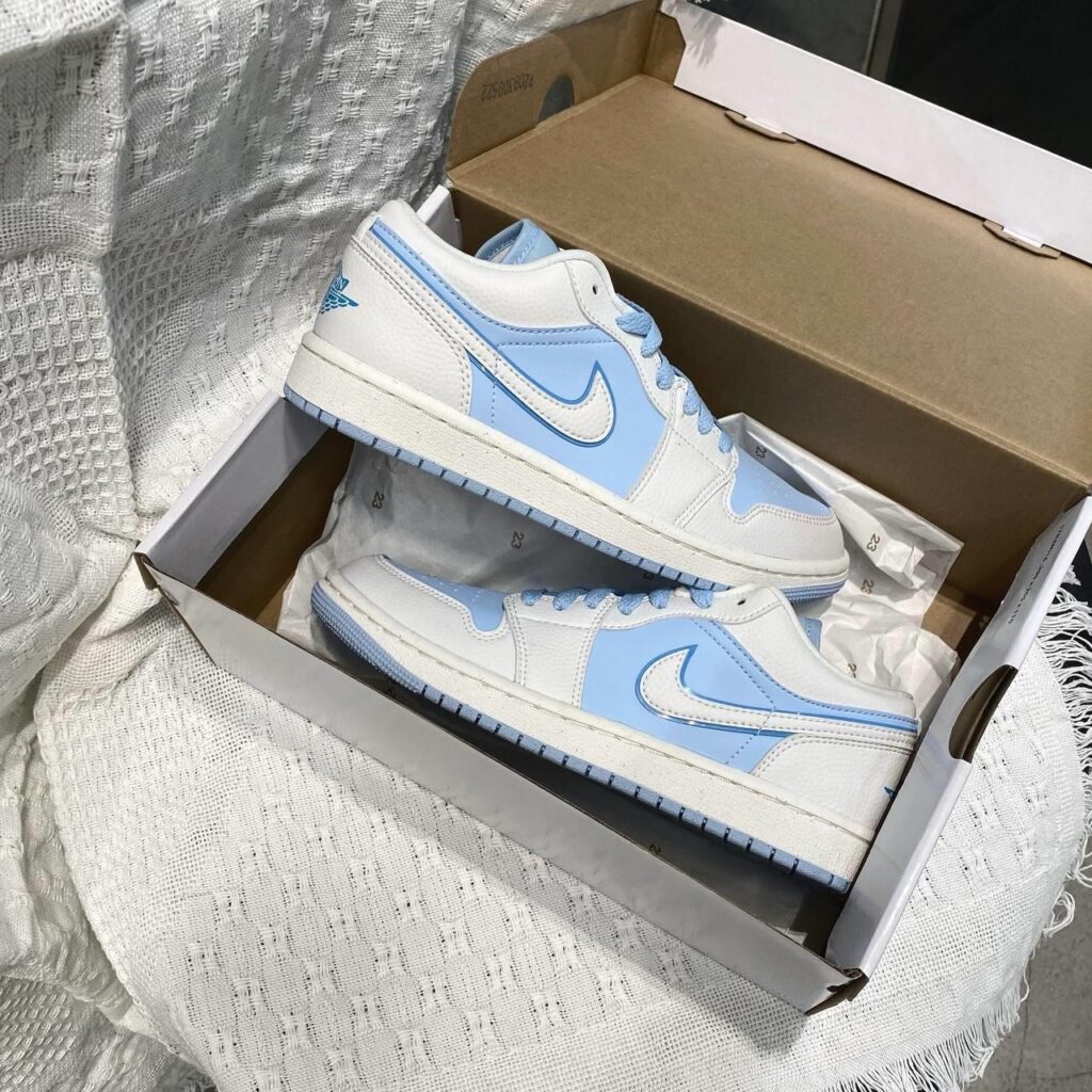 (WMNS) Air Jordan 1 Low SE ‘Reverse Ice Blue’ Review: A Cool-Toned Classic for Everyday Elegance (WMNS) Air Jordan 1 Low SE ‘Reverse Ice Blue’ Review: A Cool-Toned Classic for Everyday Elegance