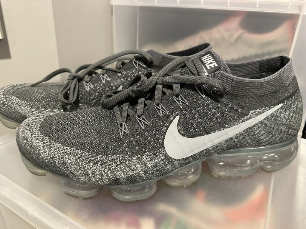 Nike Air VaporMax ‘Asphalt’ Review: Futuristic Innovation in a Monochrome Palette