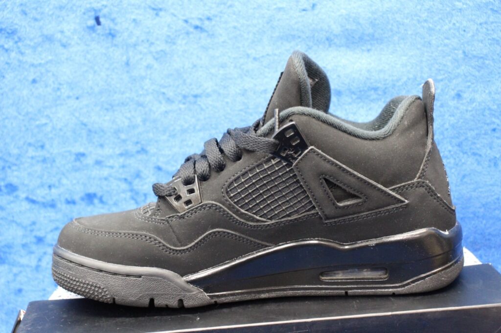 (GS) Air Jordan 4 Retro ‘Black Cat’ 2020 Review: Sleek, Stealthy, and Street-Approved