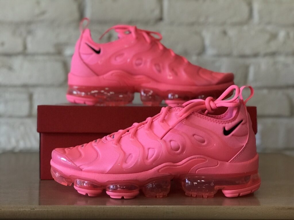 (WMNS) Nike Air VaporMax Plus ‘Bubblegum’ Review: Bold Comfort in a Sweet Colorway