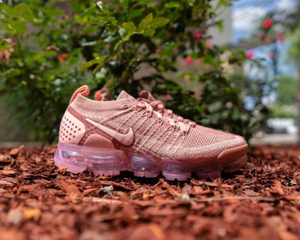 Nike Air VaporMax Flyknit 2 ‘Rust Pink’ (WMNS) Review: Lightweight Comfort in a Bold Hue