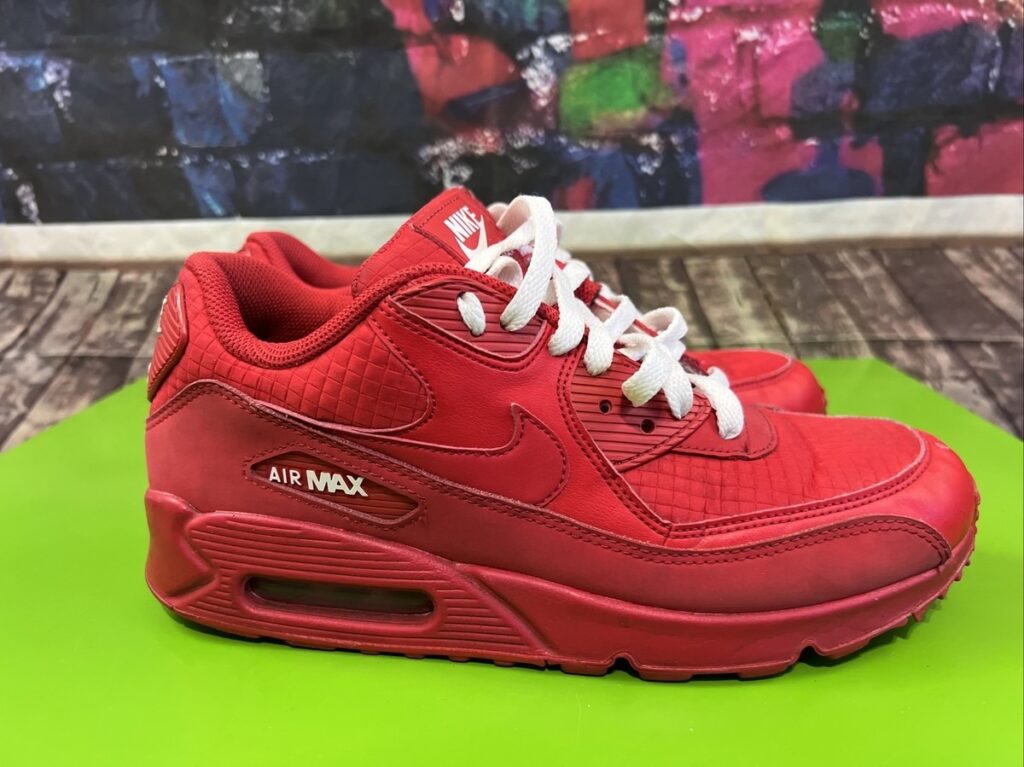 Nike Air Max 90 Essential ‘University Red’ Review: Bold Color, Timeless Comfort