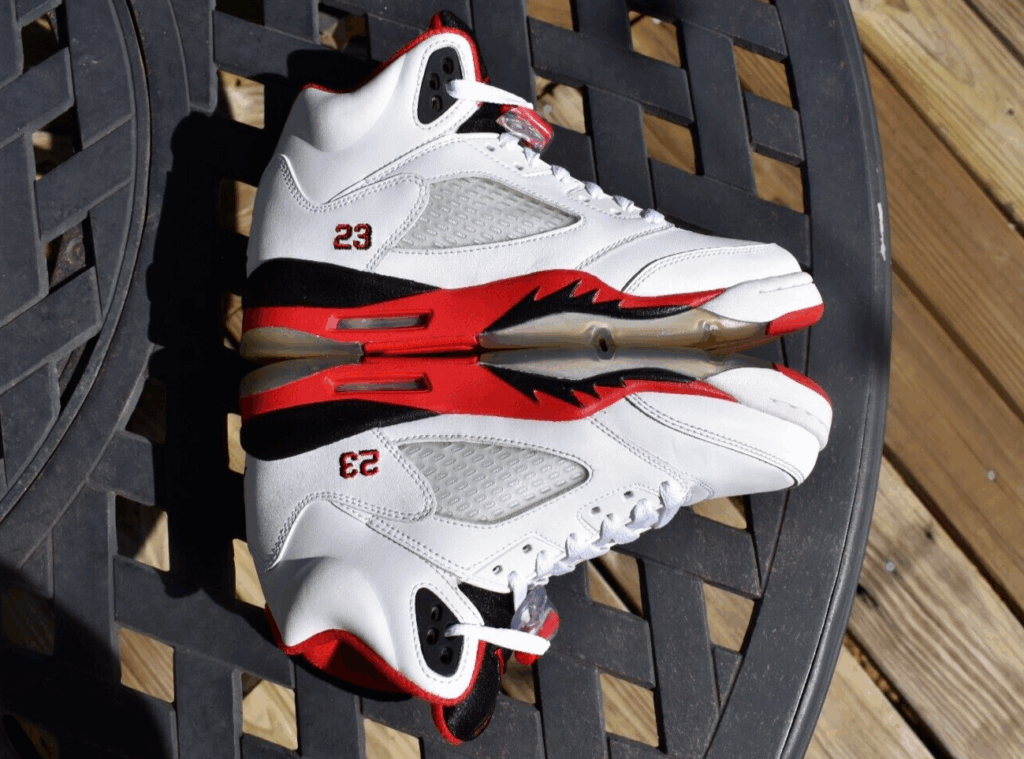 (GS) Air Jordan 5 Retro ‘Fire Red Black Tongue’ 2013 Review: A Fiery Classic for the Next Generation (GS) Air Jordan 5 Retro ‘Fire Red Black Tongue’ 2013 Review: A Fiery Classic for the Next Generation