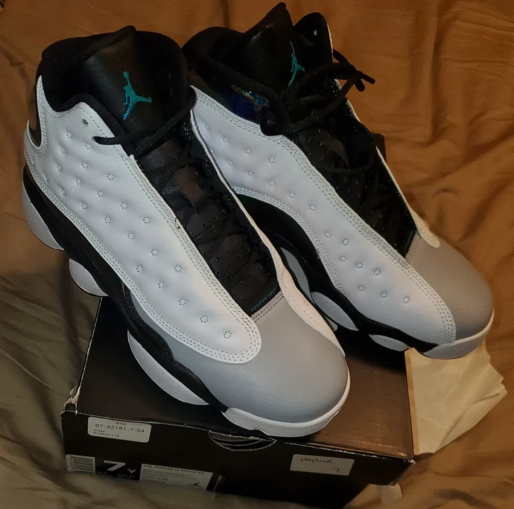(GS) Air Jordan 13 Retro ‘Barons’ Review: Baseball-Inspired Retro Heat for the Next Generation (GS) Air Jordan 13 Retro ‘Barons’ Review: Baseball-Inspired Retro Heat for the Next Generation