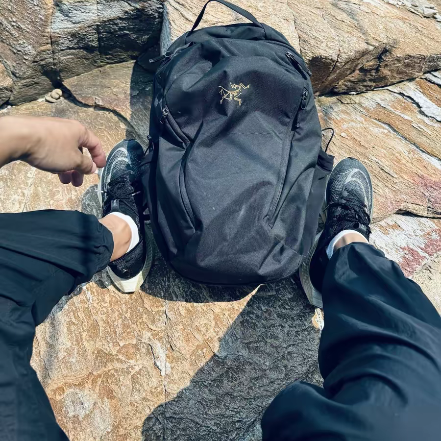 (WMNS) Nike Air Zoom Alphafly NEXT% 2 ‘Black Metallic Gold Grain’ Review: The Pinnacle of Racing Performance