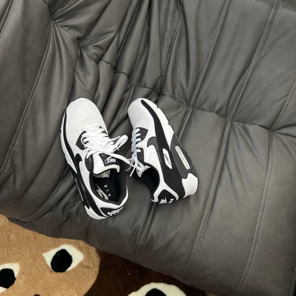 Nike Air Max 90 ‘Panda’ Review: Monochrome Style Meets Max Comfort