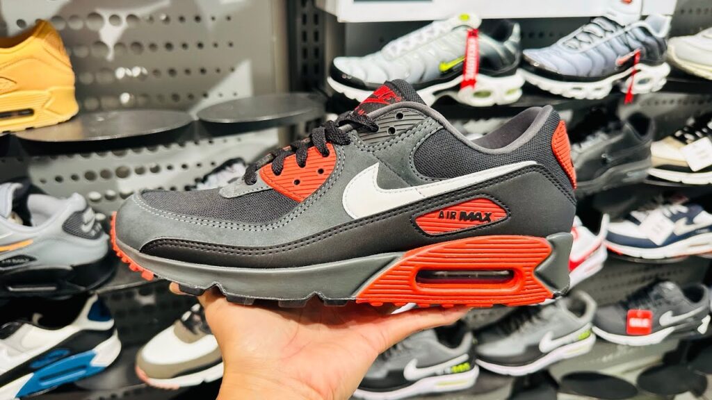 Nike Air Max 90 ‘Anthracite Mystic Red’ Review: Dark Neutrals with a Pop of Energy