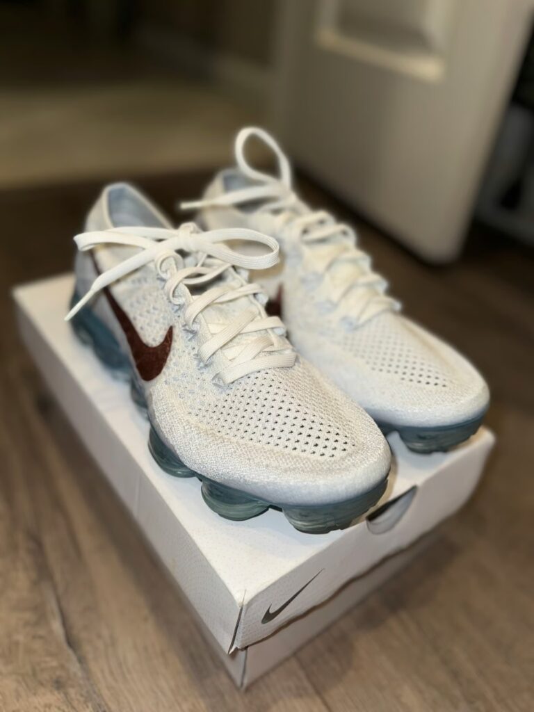 Nike Air VaporMax ‘Explorer Light’ (WMNS) Review: Futuristic Comfort Meets Sleek Style Nike Air VaporMax ‘Explorer Light’ (WMNS) Review: Futuristic Comfort Meets Sleek Style