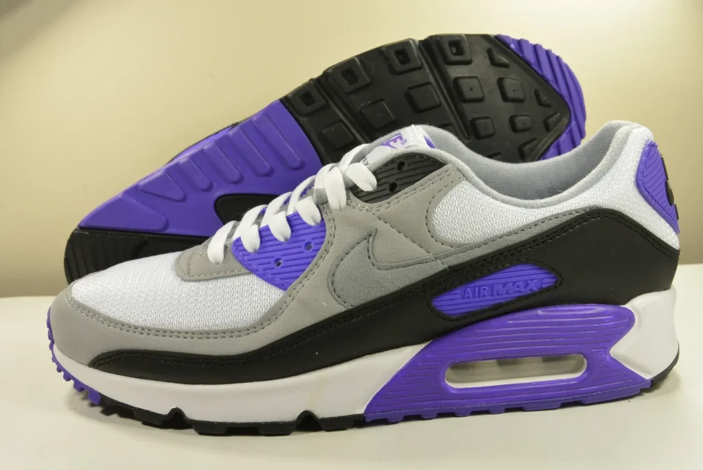 Nike Air Max 90 ‘Hyper Grape’ Review: Bold Throwback Colors With Classic Comfort Nike Air Max 90 ‘Hyper Grape’ Review: Bold Throwback Colors With Classic Comfort