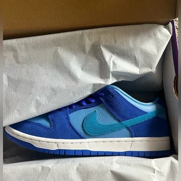 Nike SB Dunk Low ‘Blue Raspberry’ Review: A Fruity Twist on a Skate Icon Nike SB Dunk Low ‘Blue Raspberry’ Review: A Fruity Twist on a Skate Icon
