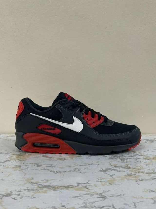 Nike Air Max 90 ‘Anthracite Mystic Red’ Review: Dark Neutrals with a Pop of Energy