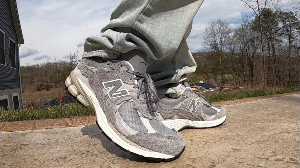 New Balance 2002R ‘Protection Pack – Slate Grey’ Review: Rugged Elegance in Deconstructed Form New Balance 2002R ‘Protection Pack – Slate Grey’ Review: Rugged Elegance in Deconstructed Form