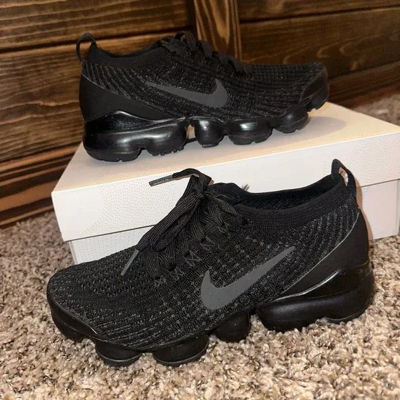 Nike Air VaporMax Flyknit 3 ‘Triple Black’ (WMNS) Review: Sleek, Stealthy, and Seriously Comfortable