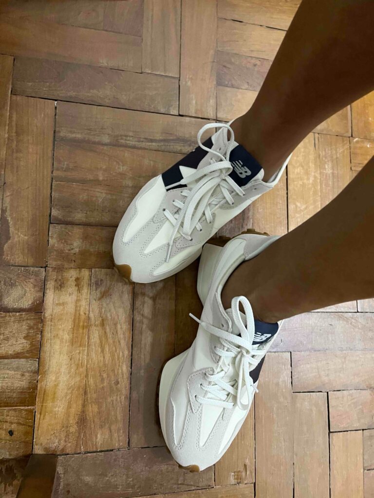 New Balance 327 ‘Moonbeam Outerspace’ Review: Retro Charm Meets Modern Minimalism New Balance 327 ‘Moonbeam Outerspace’ Review: Retro Charm Meets Modern Minimalism