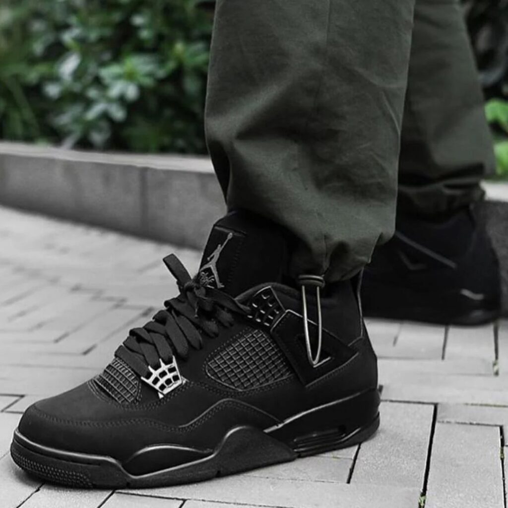 (GS) Air Jordan 4 Retro ‘Black Cat’ 2020 Review: Sleek, Stealthy, and Street-Approved