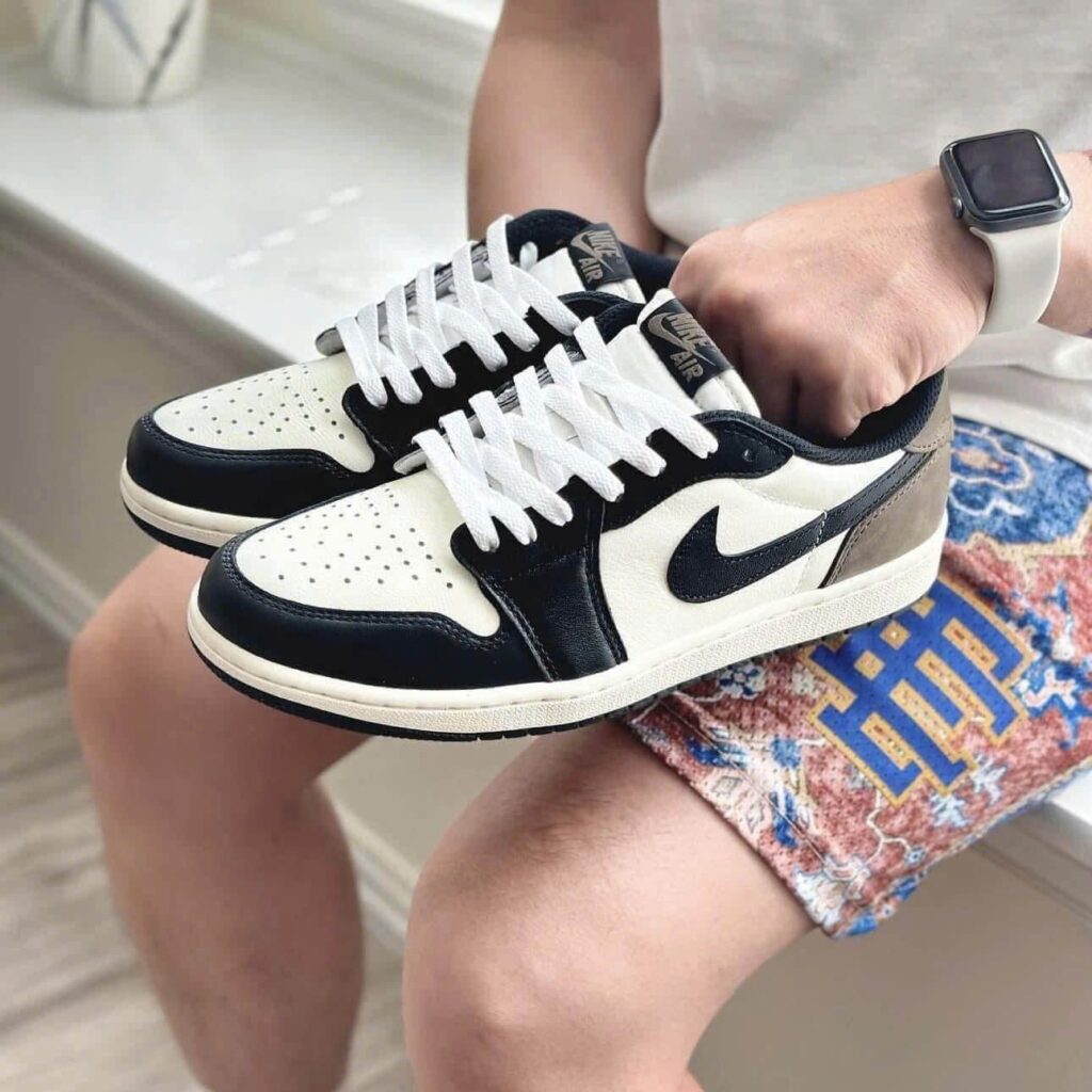 Air Jordan 1 Low OG ‘Mocha’ Review: Clean Minimalism with Premium Flair