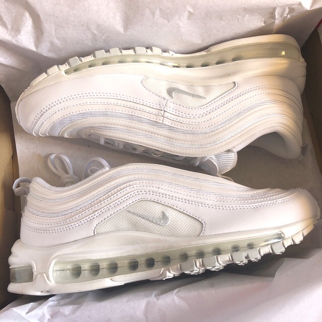 (WMNS) Nike Air Max 97 ‘Pure Platinum’ Review: Sleek, Timeless, and Effortlessly Cool