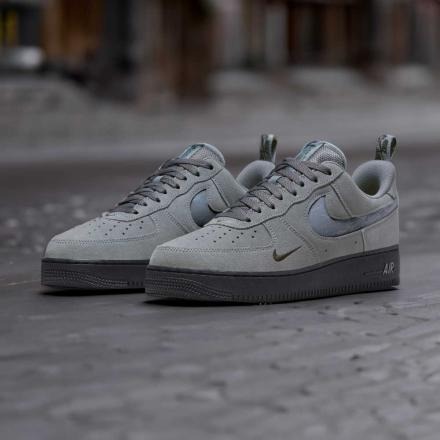 Nike Air Force 1 Low ‘Cool Grey Black’ Review: A Sleek Remix of the Streetwear Classic