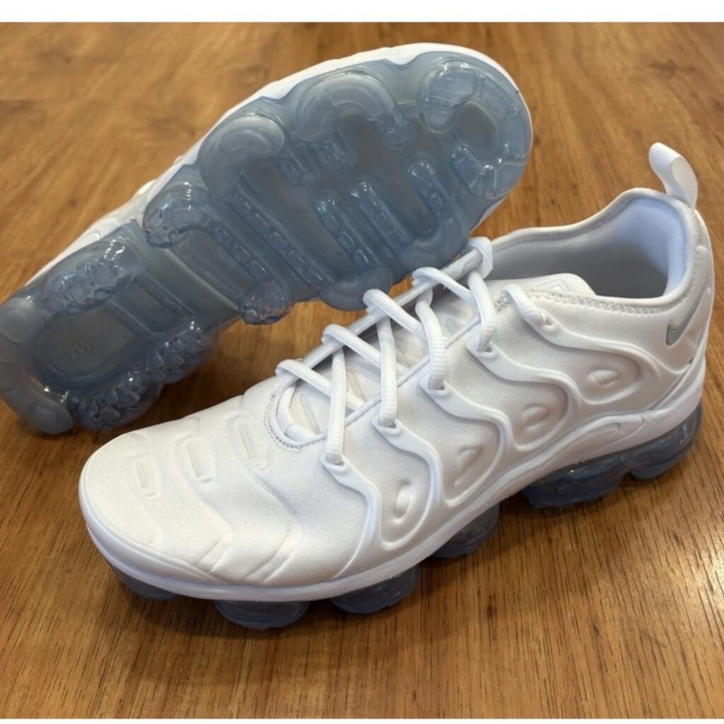 Nike Air VaporMax Plus ‘White Platinum’ Review: Sleek Innovation Meets Cloud-Like Comfort Nike Air VaporMax Plus ‘White Platinum’ Review: Sleek Innovation Meets Cloud-Like Comfort
