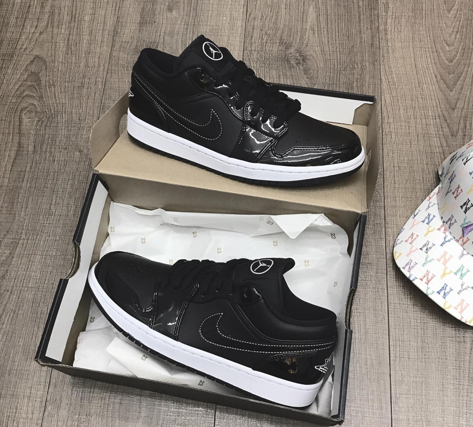 Air Jordan 1 Low ‘All Star 2021’ Review: Glossy Street Style Meets Classic Heritage Air Jordan 1 Low ‘All Star 2021’ Review: Glossy Street Style Meets Classic Heritage