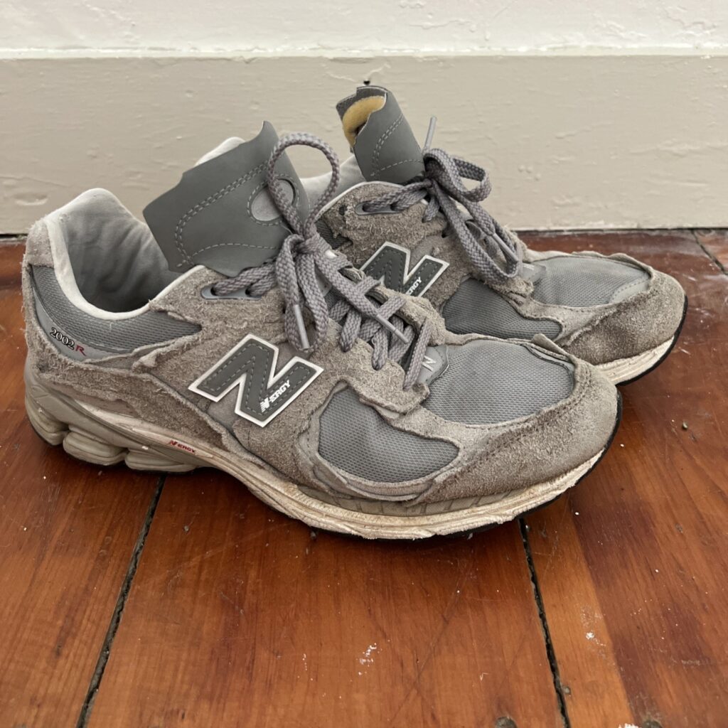 New Balance 2002R ‘Protection Pack – Slate Grey’ Review: Rugged Elegance in Deconstructed Form New Balance 2002R ‘Protection Pack – Slate Grey’ Review: Rugged Elegance in Deconstructed Form