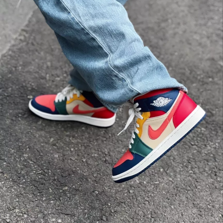 (WMNS) Air Jordan 1 Mid SE ‘Multi-Color 2022’ Review: A Vibrant Statement in Every Step