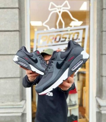 Nike Air Max 90 ‘Anthracite Team Red’ Review: Understated Power Meets Timeless Air Max Style Nike Air Max 90 ‘Anthracite Team Red’ Review: Understated Power Meets Timeless Air Max Style