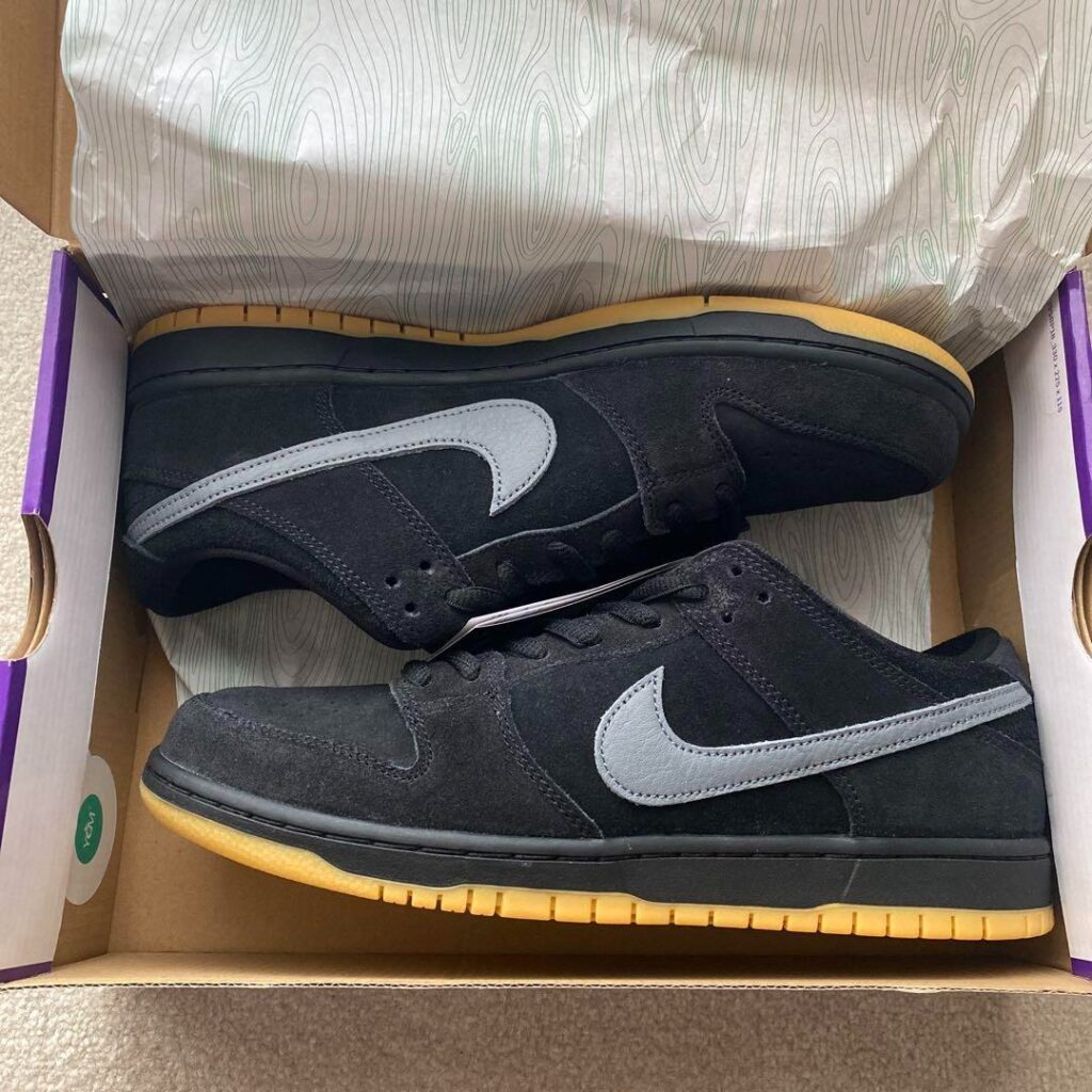 Nike SB Dunk Low Pro ‘Fog’ Review: Minimalist Heat with Maximum Vibe Nike SB Dunk Low Pro ‘Fog’ Review: Minimalist Heat with Maximum Vibe