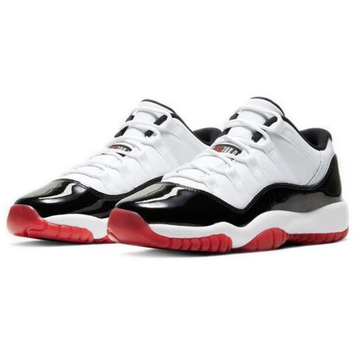 (GS) Air Jordan 11 Retro Low 'Concord-Bred' 528896-160