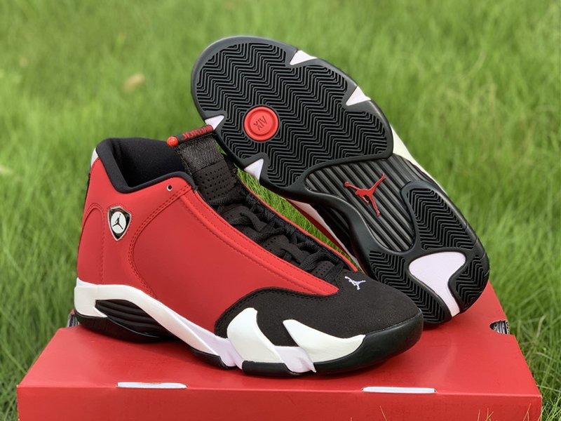 Air Jordan 14 Retro ‘Gym Red’ Review: Ferrari-Inspired Power with Retro Edge