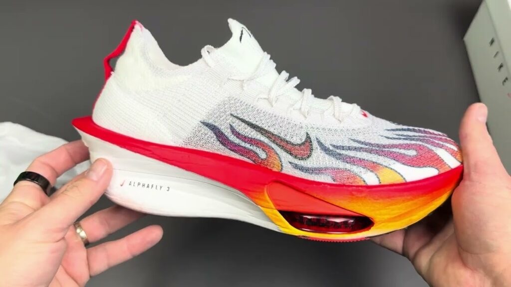 Nike Air Zoom Alphafly NEXT% 3 Premium ‘Ekiden Pack’ Review: Built to Shatter Limits Nike Air Zoom Alphafly NEXT% 3 Premium ‘Ekiden Pack’ Review: Built to Shatter Limits