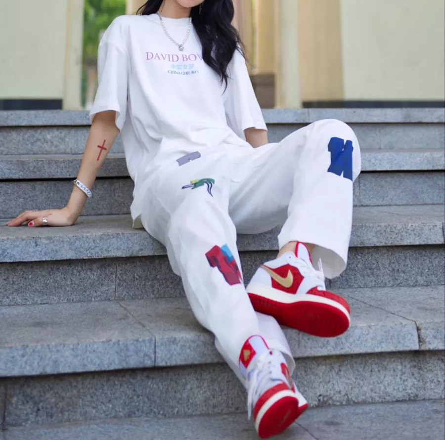 (GS) Air Jordan 1 Low SE ‘Spades’ Review: Royal Style for Young Sneaker Royals