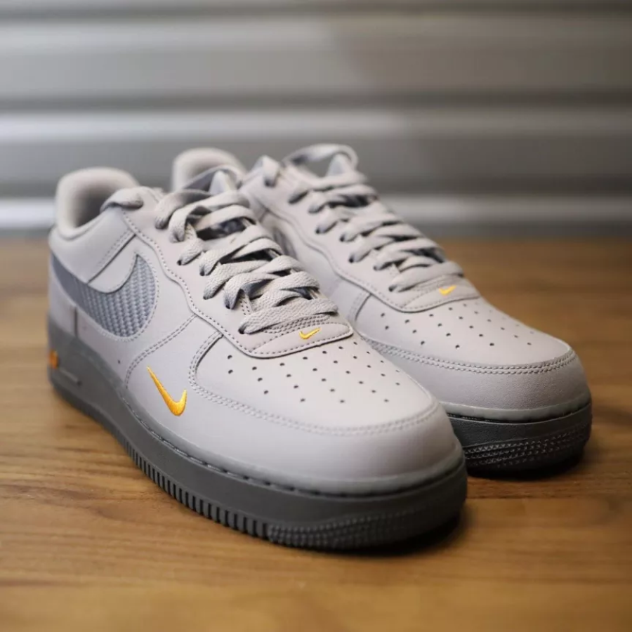 Nike Air Force 1 ’07 ‘Wolf Grey Kumquat’ Review: Timeless Streetwear with a Citrus Kick Nike Air Force 1 ’07 ‘Wolf Grey Kumquat’ Review: Timeless Streetwear with a Citrus Kick