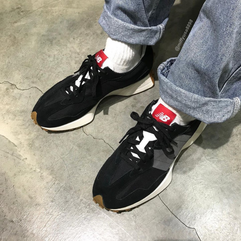 New Balance 327 ‘Black Castlerock’ Review: Sleek Style, Everyday Versatility
