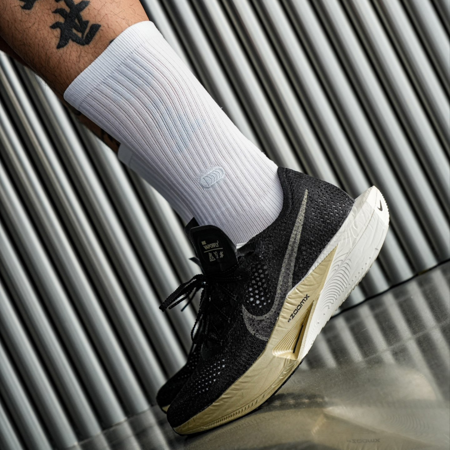 Nike ZoomX VaporFly Next% 3 ‘Black Metallic Gold Grain’ Review: Luxury Meets Race-Day Speed Nike ZoomX VaporFly Next% 3 ‘Black Metallic Gold Grain’ Review: Luxury Meets Race-Day Speed