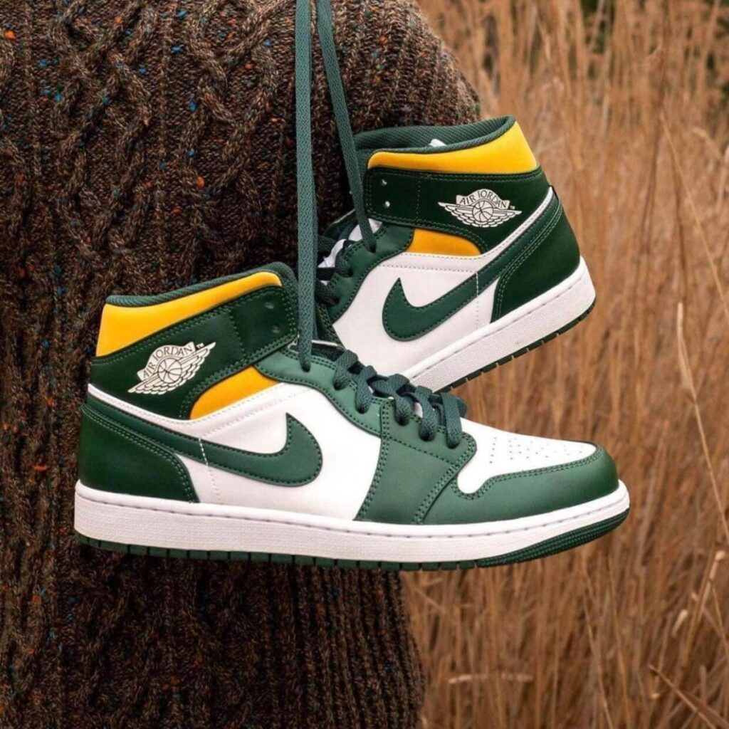(GS) Air Jordan 1 Mid ‘Sonics’ Review: Youth Energy Meets Classic Jordan Vibes
