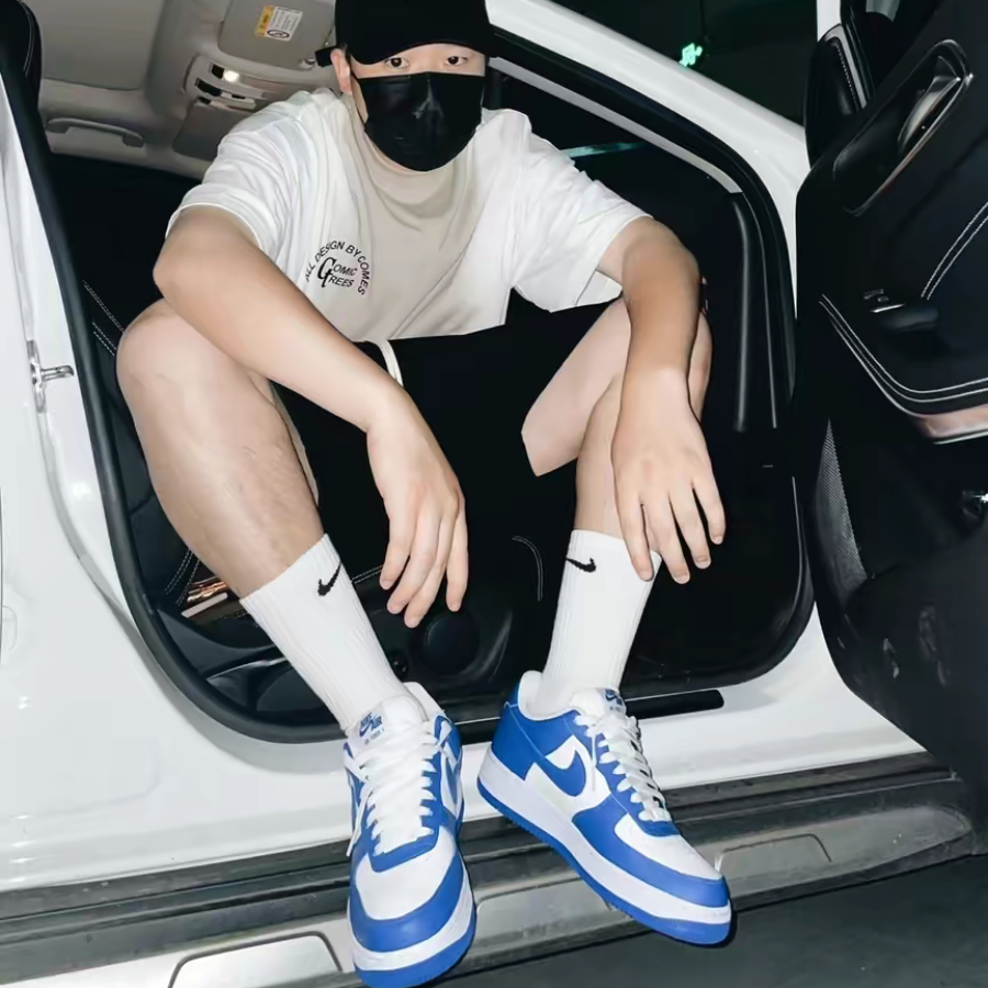 Nike x Louis Vuitton Air Force 1 Low ‘Blue White’ Review: The Ultimate Fusion of Streetwear and Luxury Nike x Louis Vuitton Air Force 1 Low ‘Blue White’ Review: The Ultimate Fusion of Streetwear and Luxury