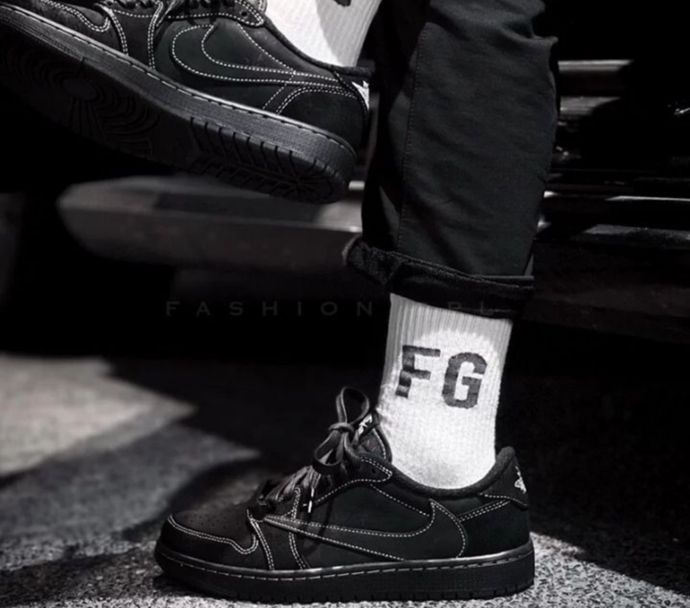 Air Jordan 1 Low OG SP x Travis Scott ‘Black Phantom’ Review: Dark Energy Done Right