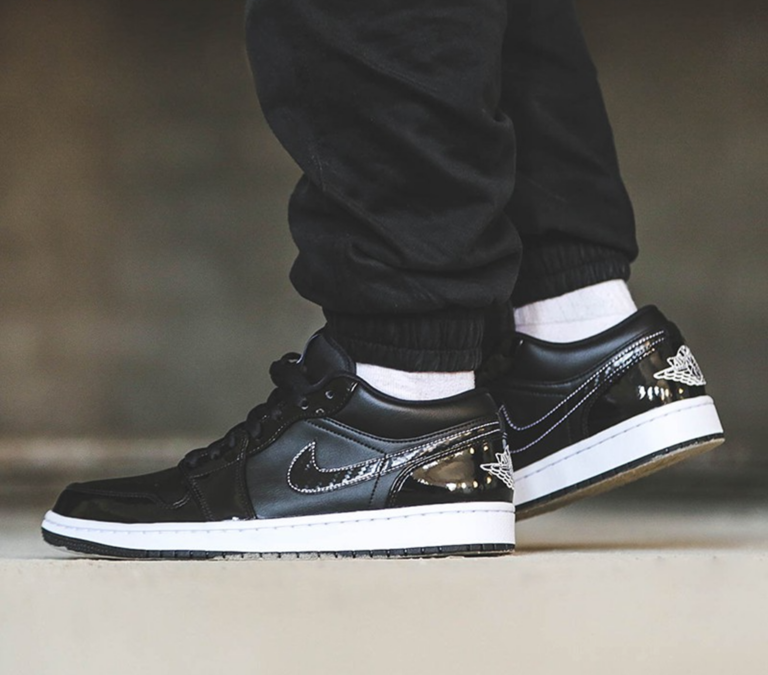Air Jordan 1 Low ‘All Star 2021’ Review: Glossy Street Style Meets Classic Heritage Air Jordan 1 Low ‘All Star 2021’ Review: Glossy Street Style Meets Classic Heritage