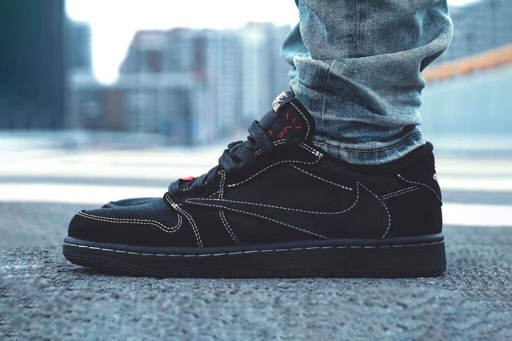 Air Jordan 1 Low OG SP x Travis Scott ‘Black Phantom’ Review: Dark Energy Done Right